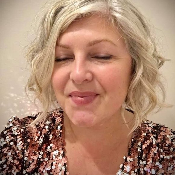 Meet your Posher, Melissa - Picture 1 of 1